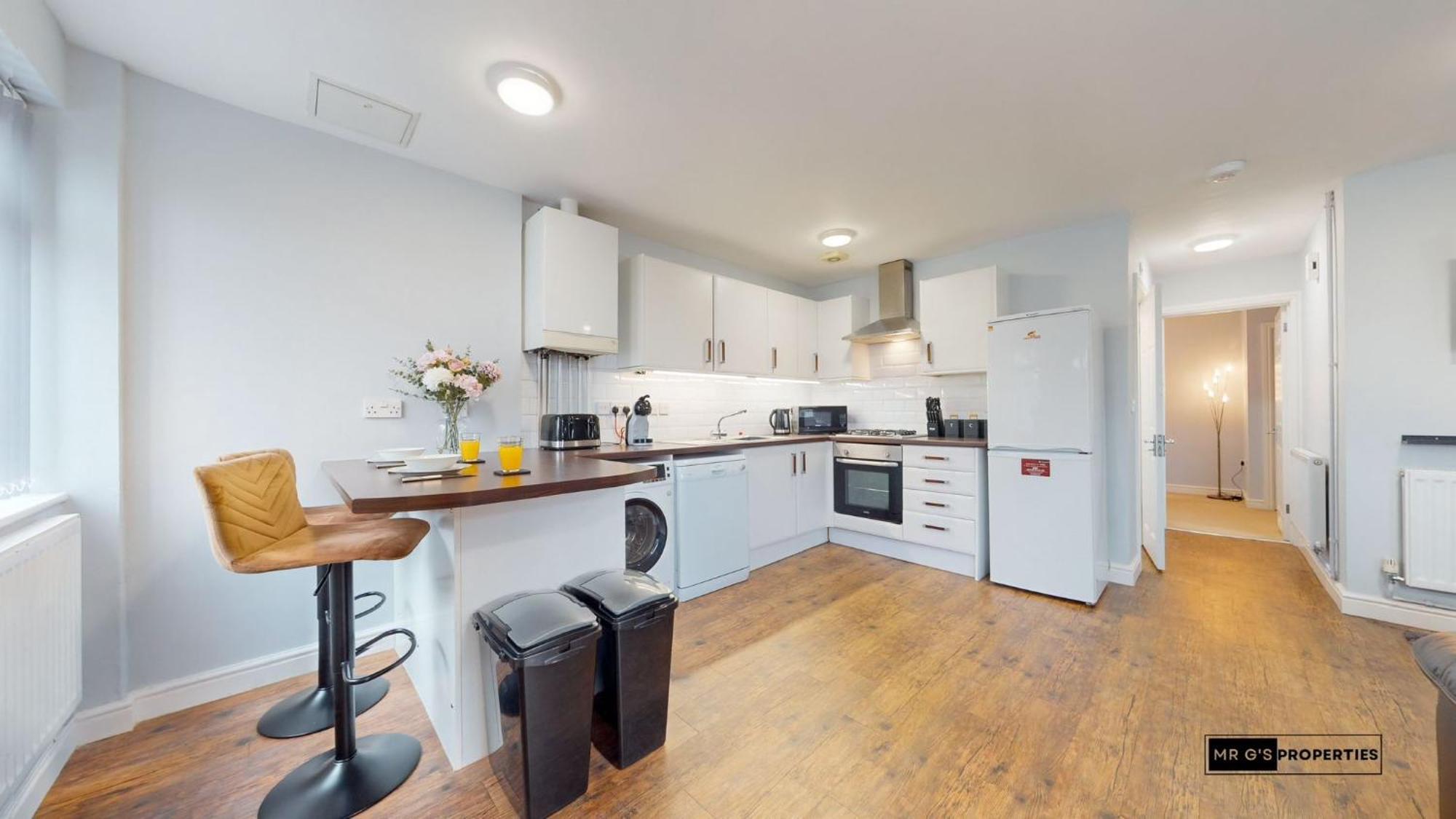 Cardiff City Centre With Free Parking Exterior photo