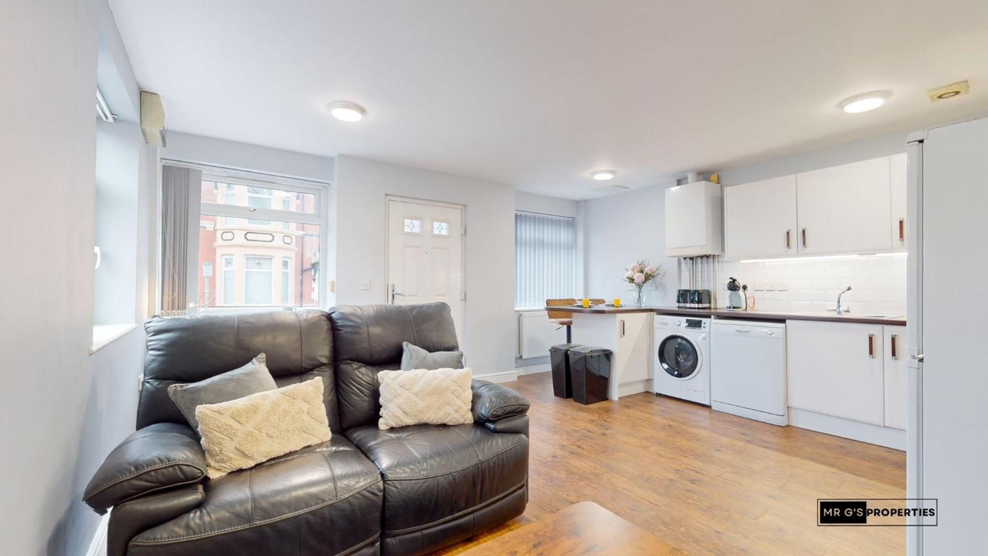 Cardiff City Centre With Free Parking Exterior photo